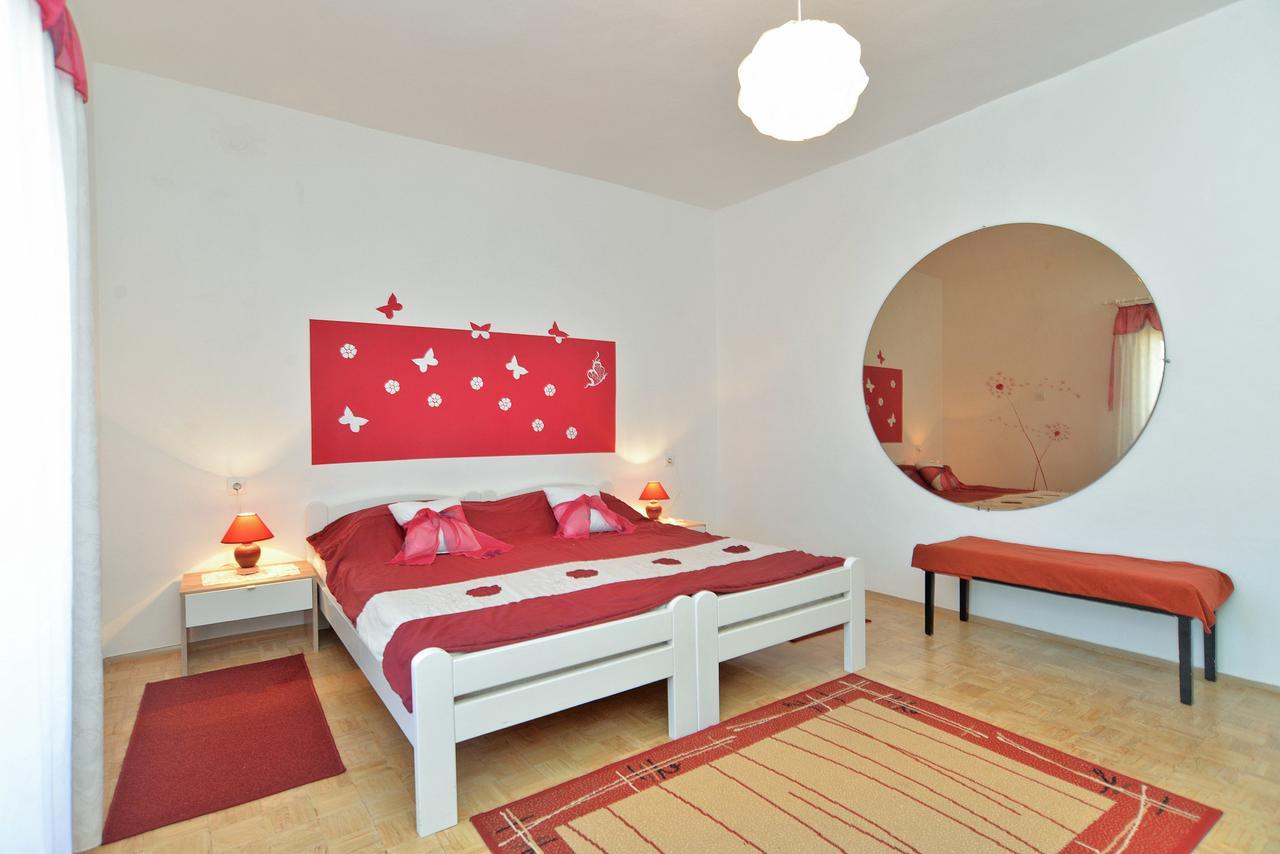 Apartments Stjepan 725 Fazana Bagian luar foto